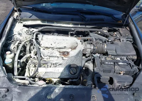 2011 Honda Accord 3.5 Ex-L из США, поврежденный, VIN 1HGCP3F83BA020345